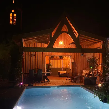 Atypique Vue Piscine Chauffee Affittacamere *