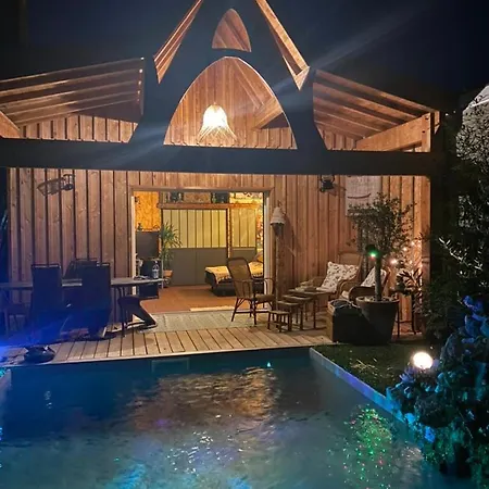 Atypique Vue Piscine Chauffee